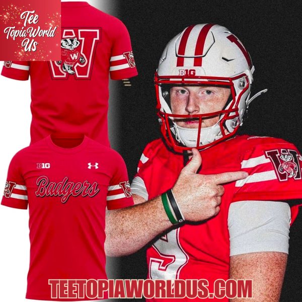 Wisconsin Badgers Football Throwback Uniform T-shirt
