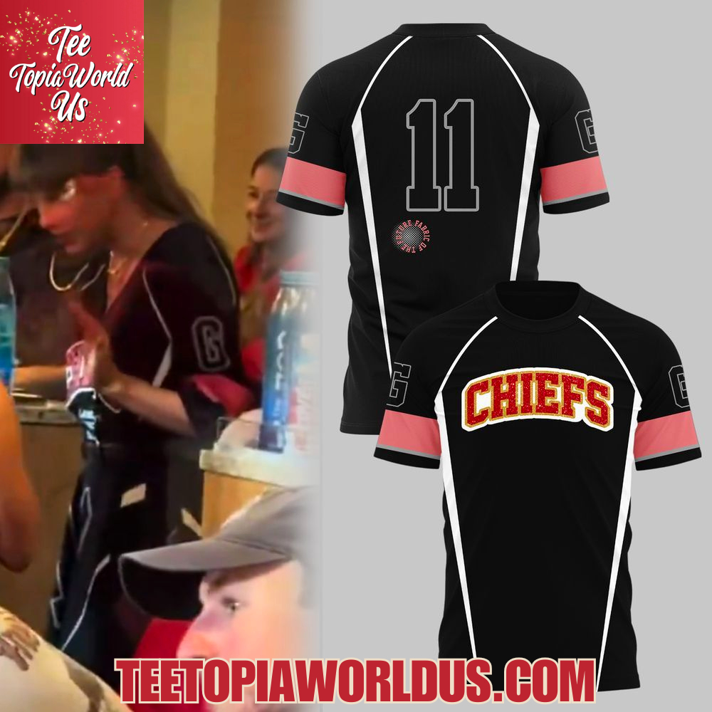 Taylor Swift In Kansas City Chiefs T-Shirt, Hoodie Taylor Swift In Kansas City Chiefs T-Shirt, Hoodie